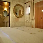 乌尔加普克纳克酒店 于尔居普
